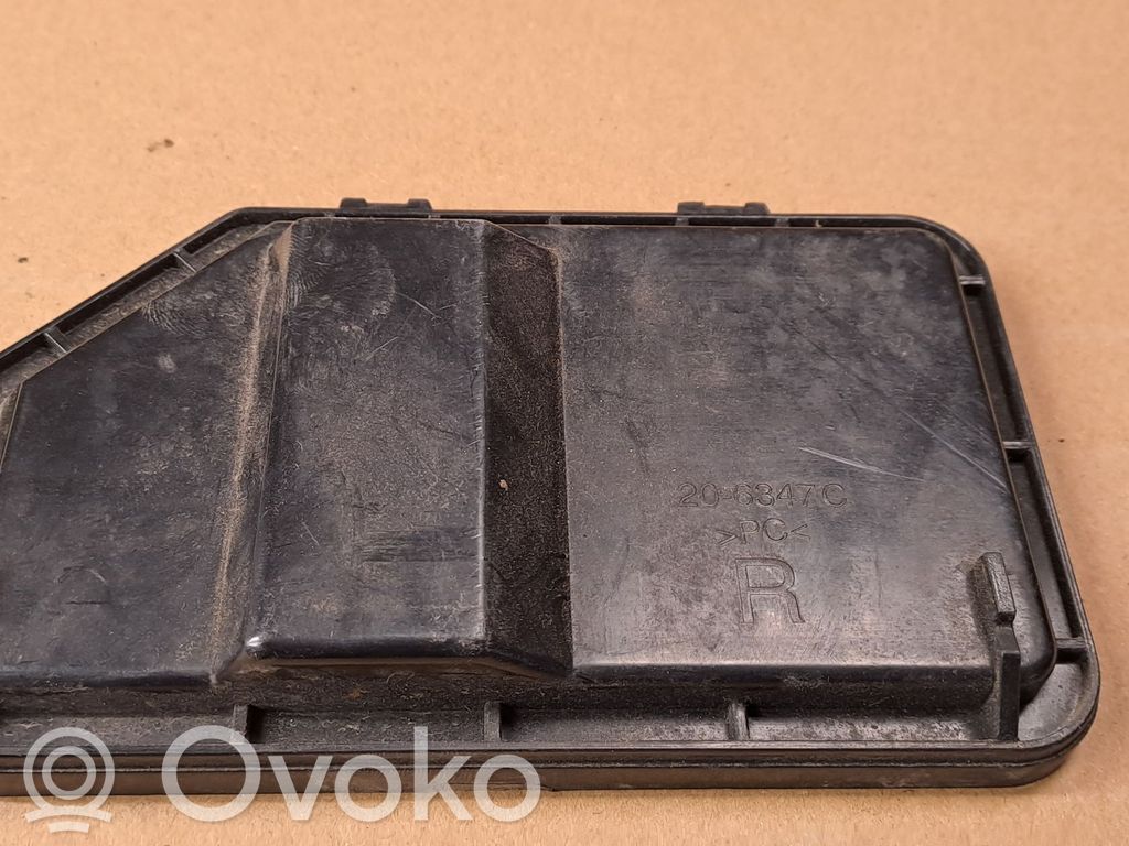 Ford Focus Headlight/headlamp dust cover 
