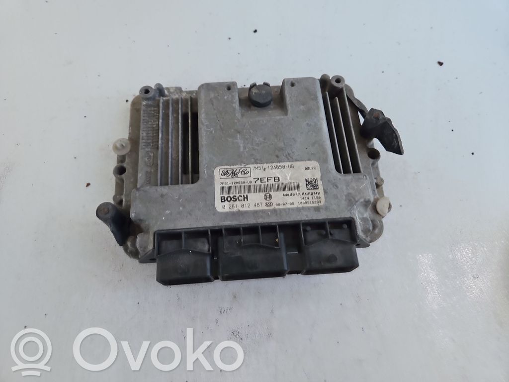 Unidad de control/módulo del motor   0281012487,7M5112A650UB