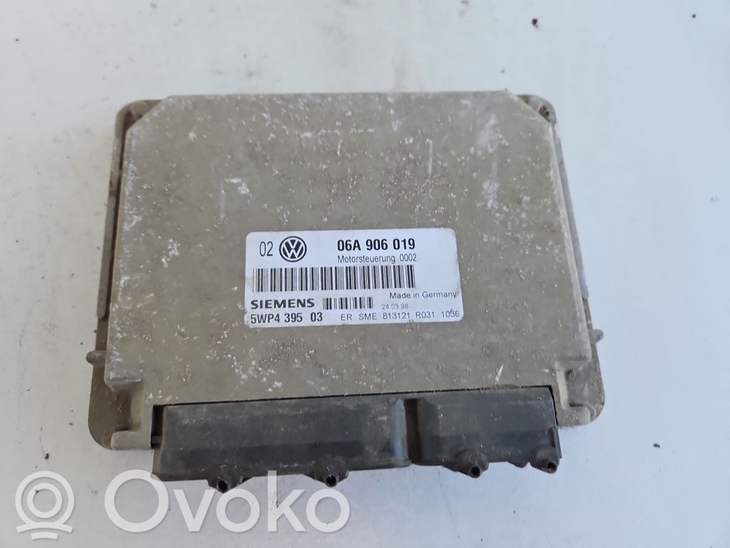 Engine control unit/module   06A906019,P439503