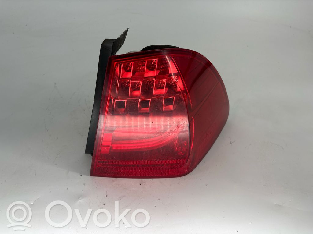 Rear/tail lights   4871738