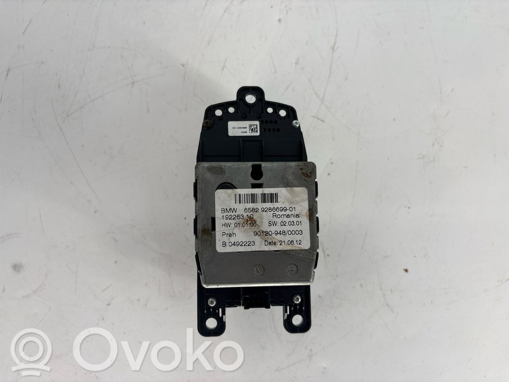 Multimedijos kontroleris   19226310,9286699,B0492223
