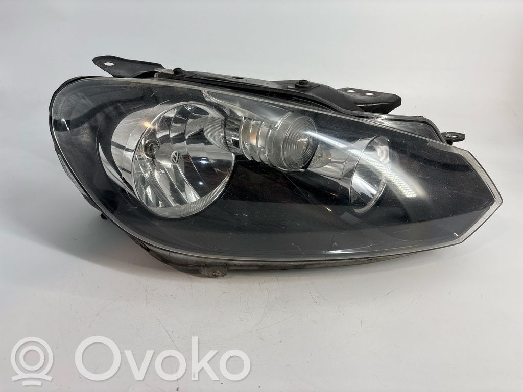 Volkswagen Golf VI Lampa przednia 