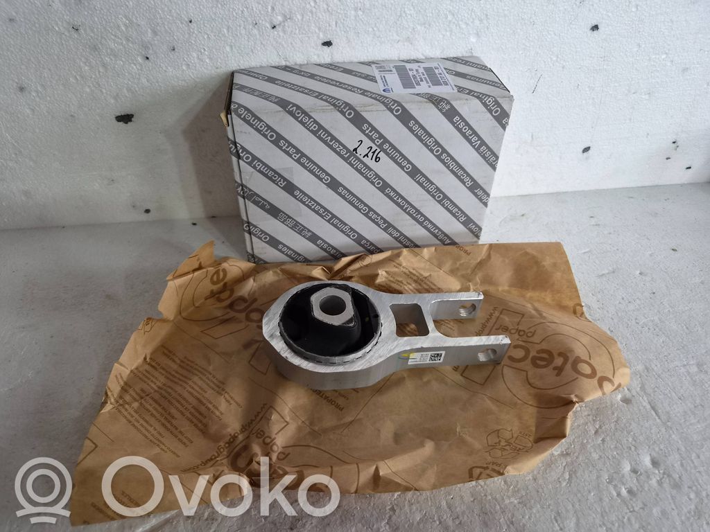 Fiat Tipo Engine mount bracket 
