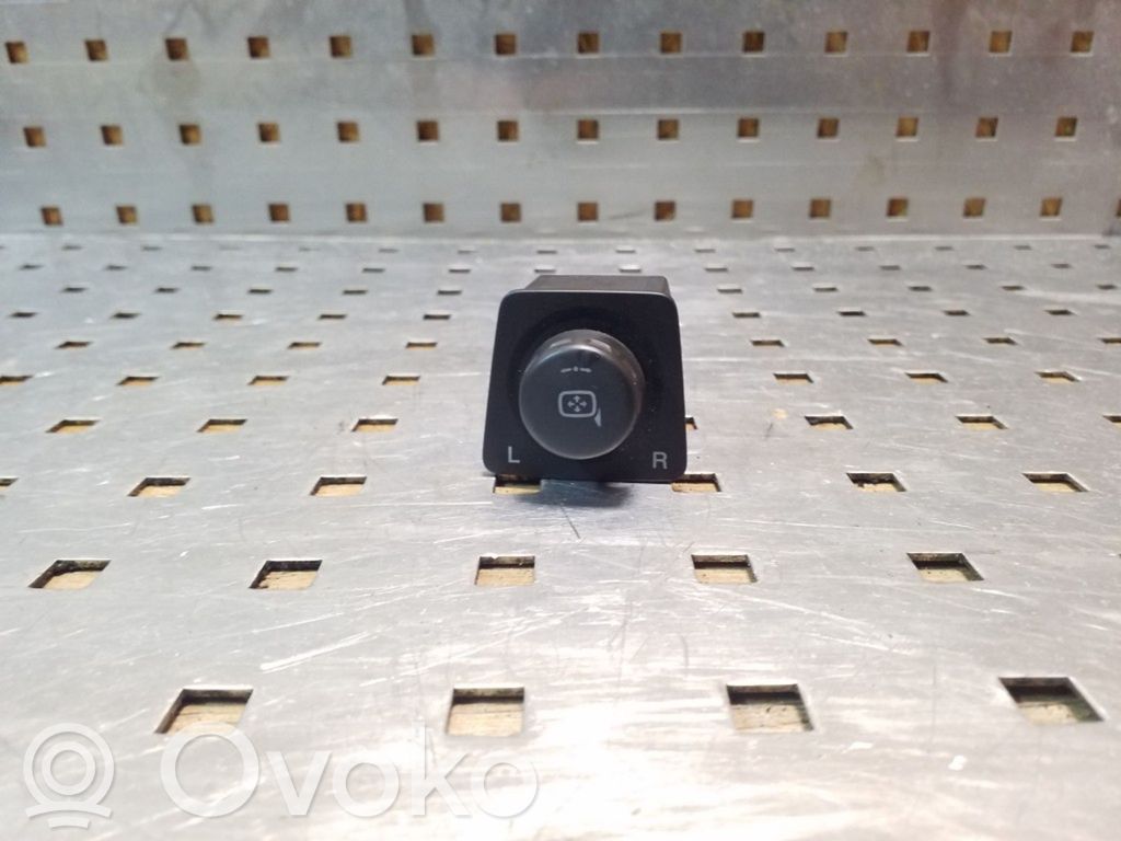 Opel Antara Wing mirror switch 