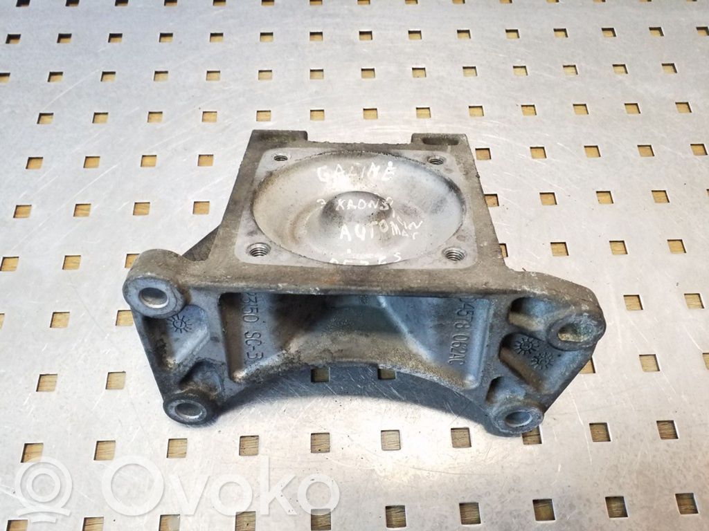 Chrysler 300 - 300C Gearbox mounting bracket 