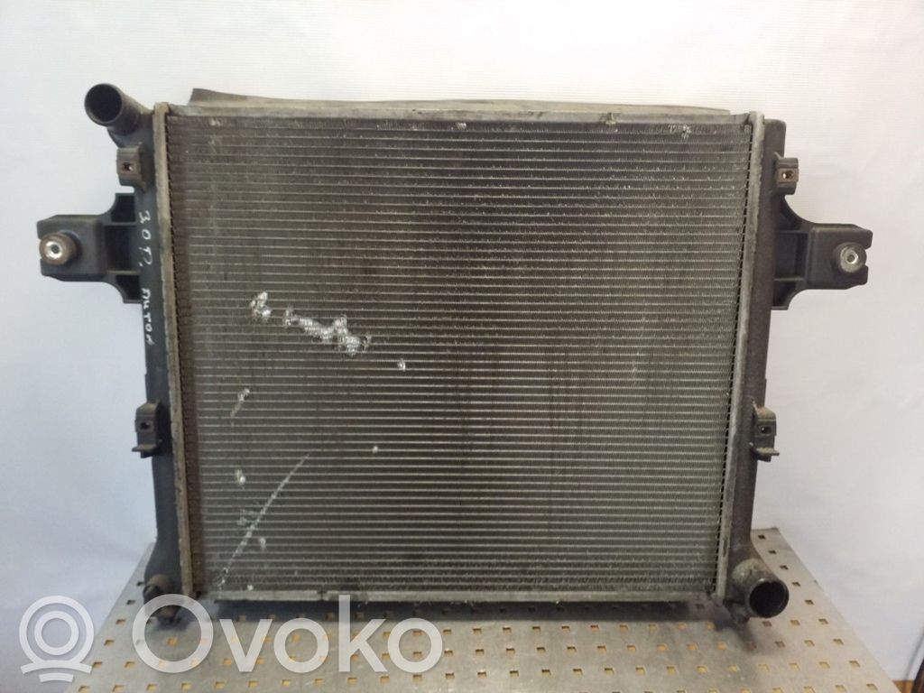 Jeep Grand Cherokee (WK) Coolant radiator 