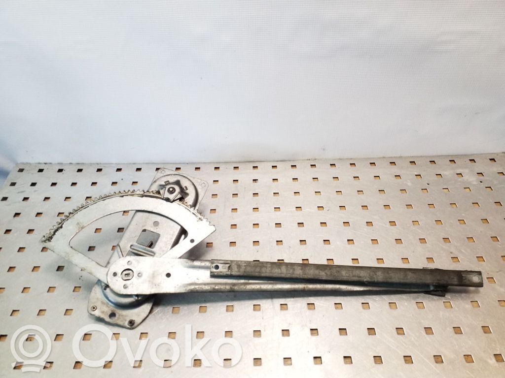 Front door manual window regulator