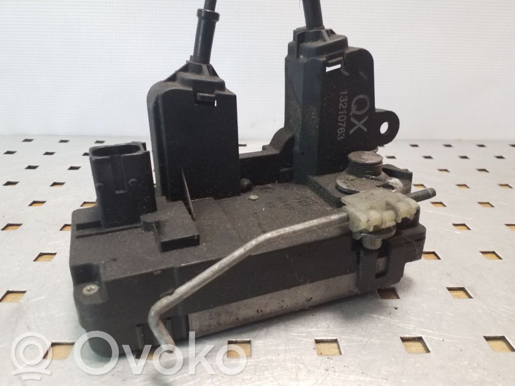 Opel Vectra C Zamek drzwi tylnych 