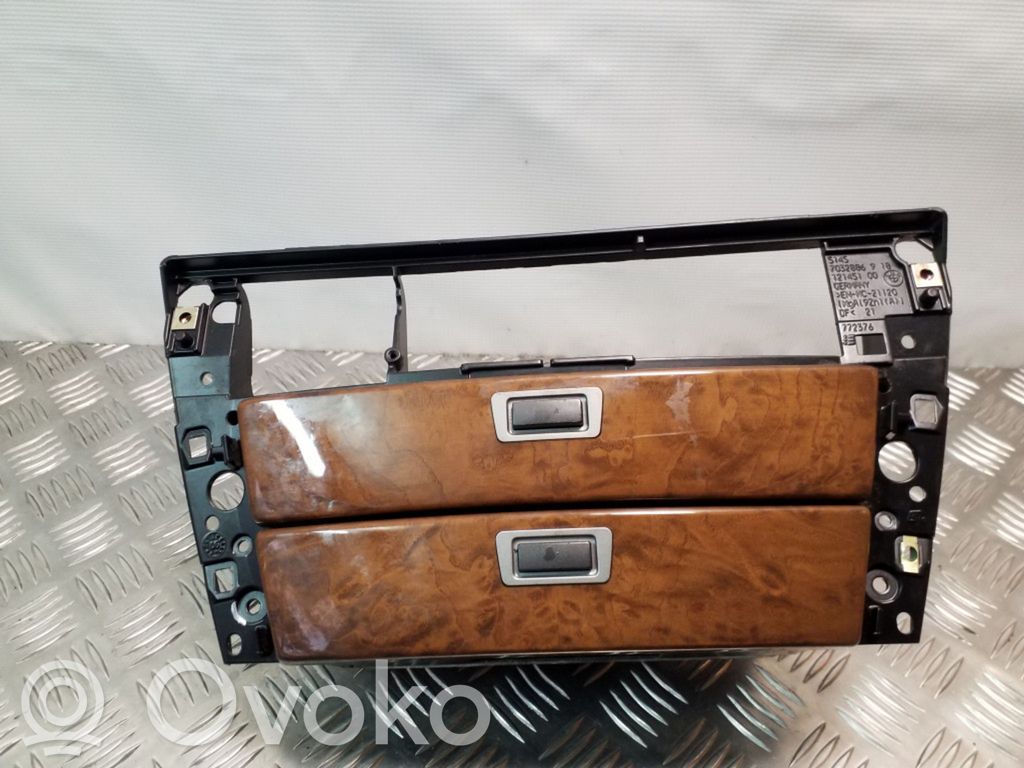 BMW 7 E65 E66 Stalčiukas 