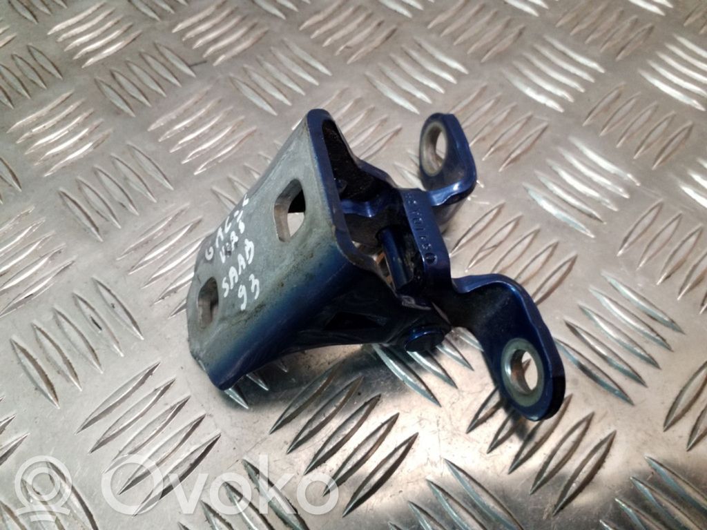 Rear door upper hinge
