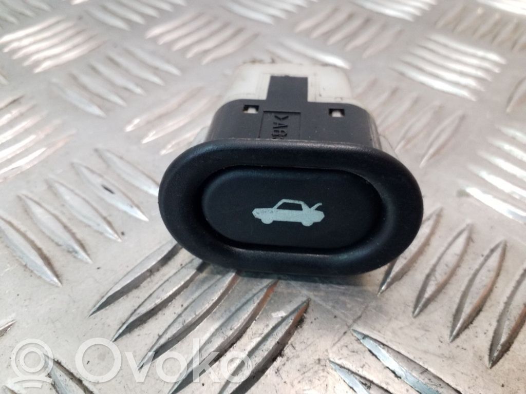 Saab 9-5 Tailgate opening switch 