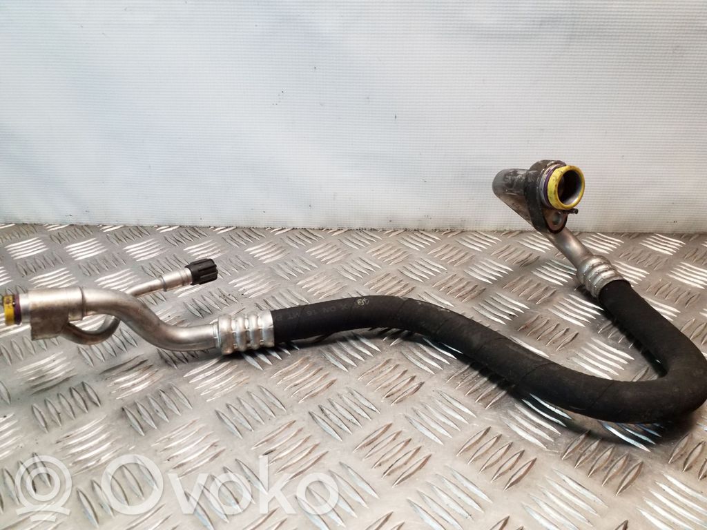 BMW 1 E81 E87 Air conditioning (A/C) pipe/hose 