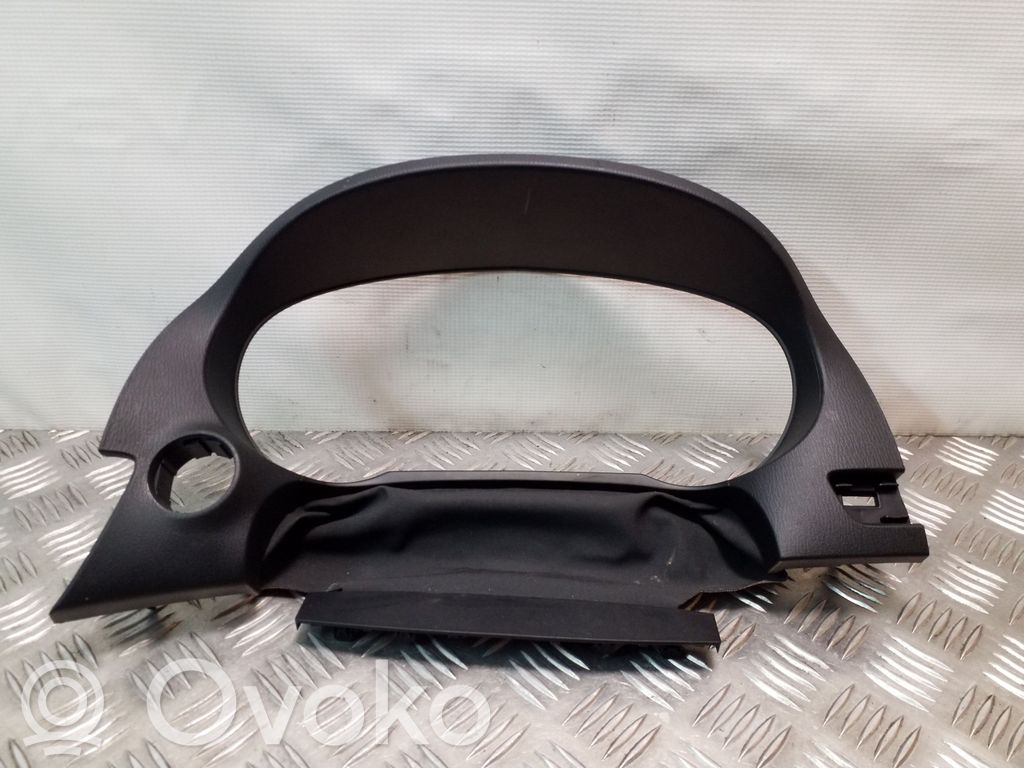 Mazda 6 Moldura del panel 