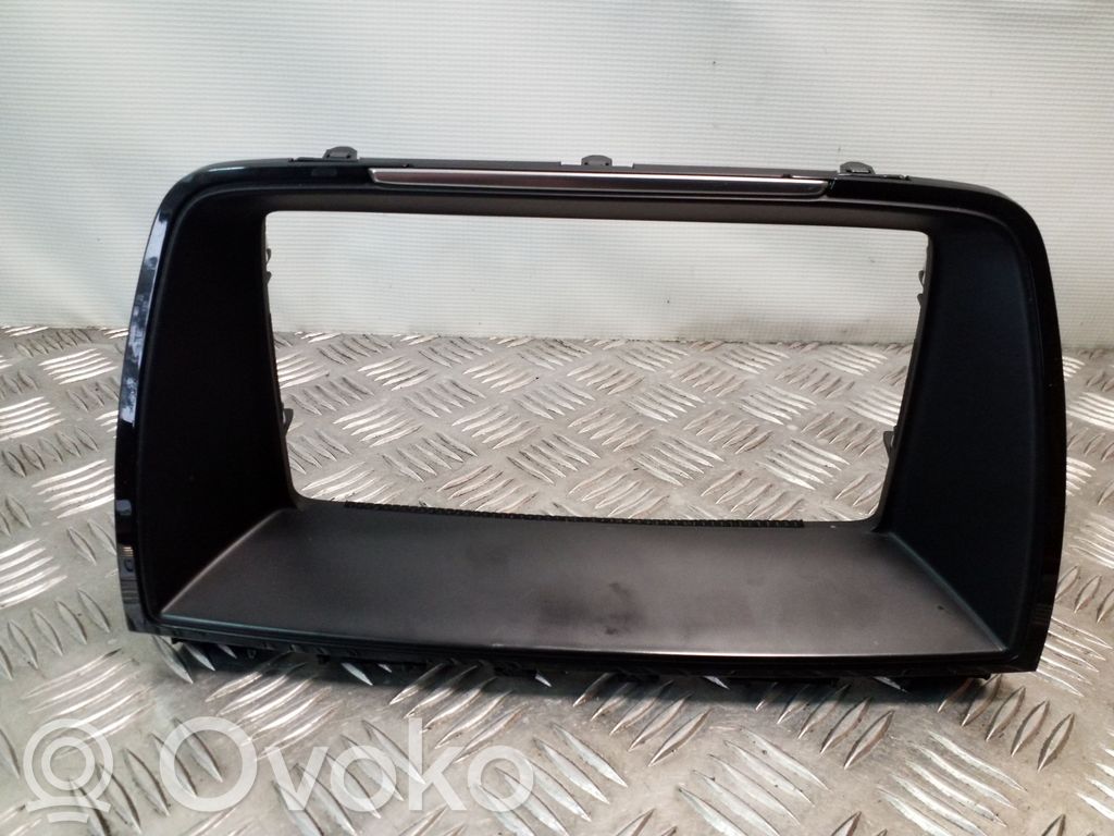 Mazda 6 Radio/GPS head unit trim 