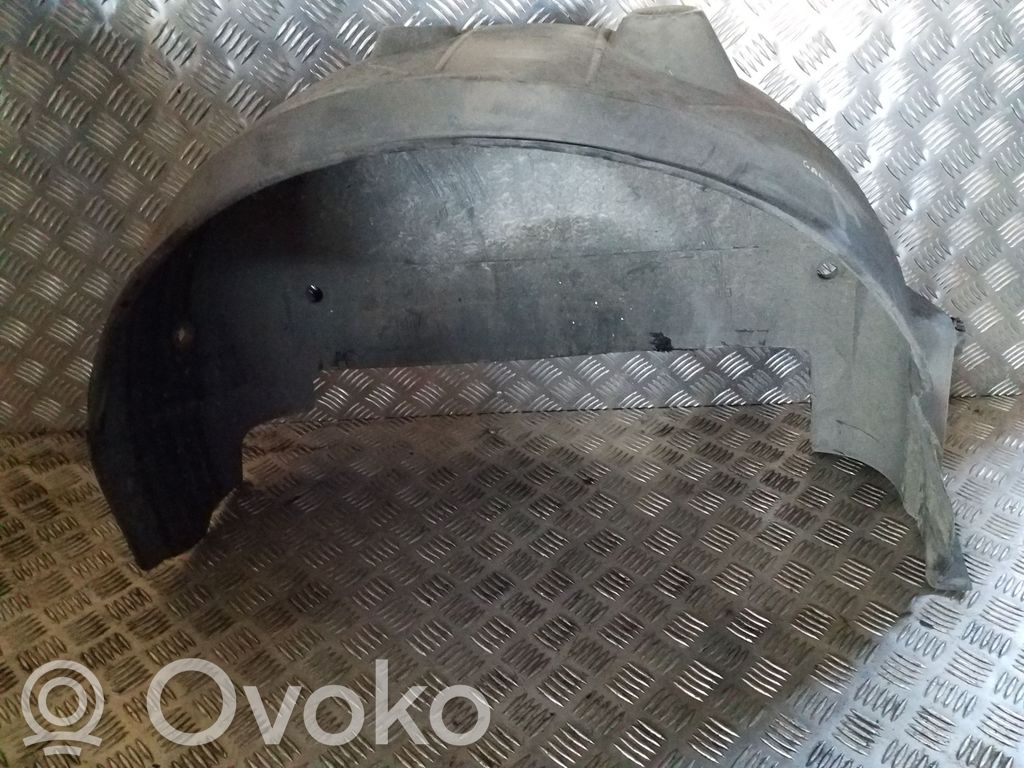 Opel Vivaro Nadkole tylne 