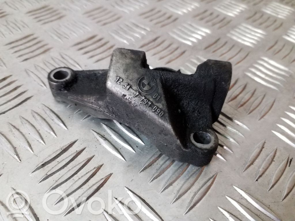 Generator/alternator bracket   7793090