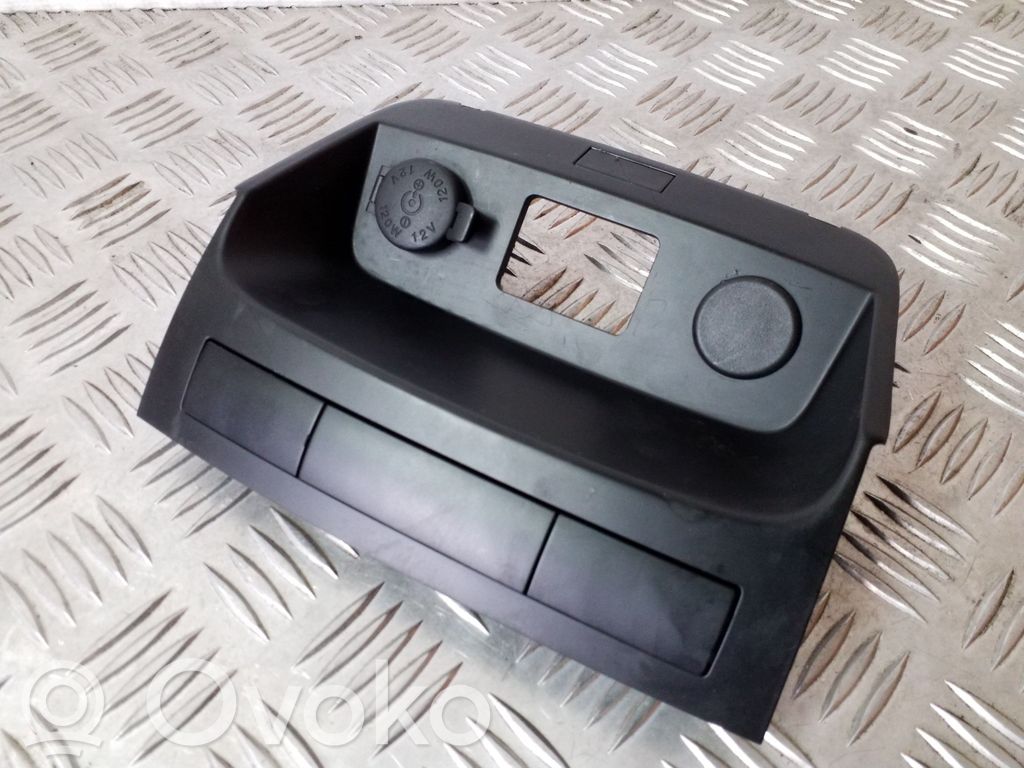 KIA Sorento 12 V Socket (front) 