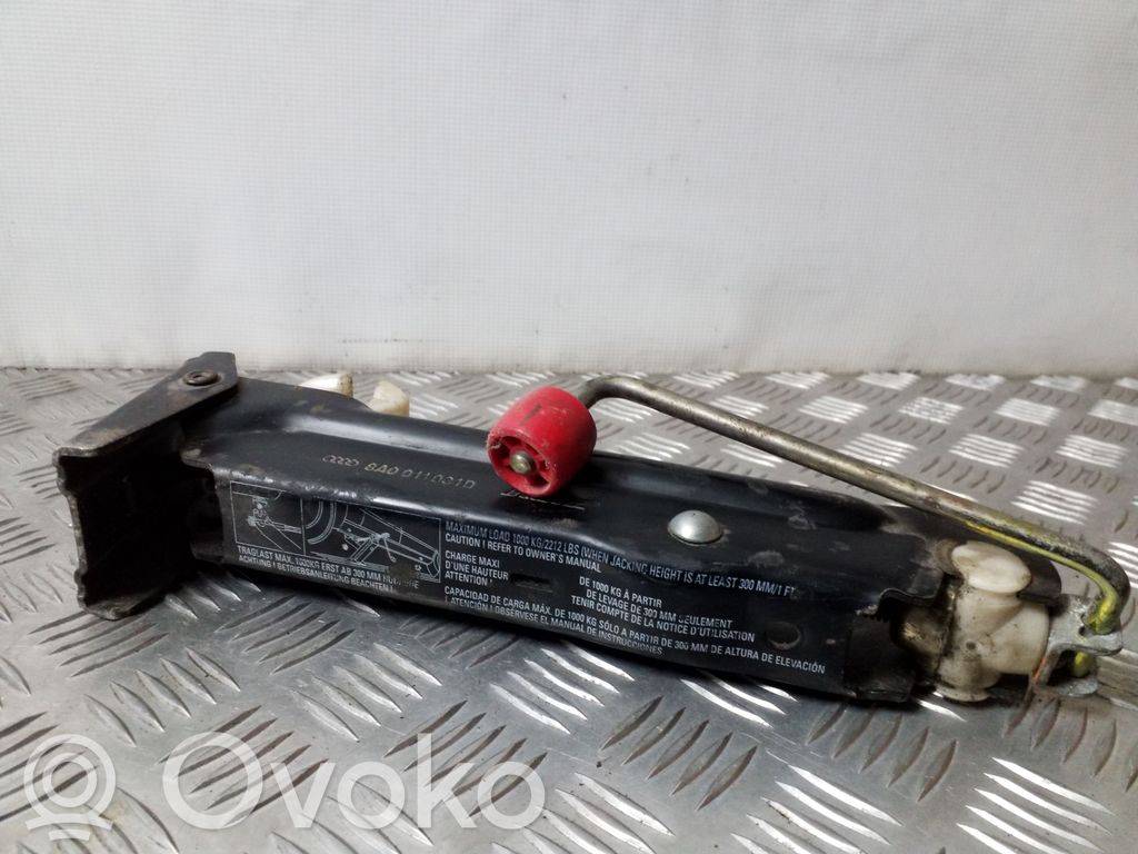 Audi A4 S4 B7 8E 8H Tunkki 