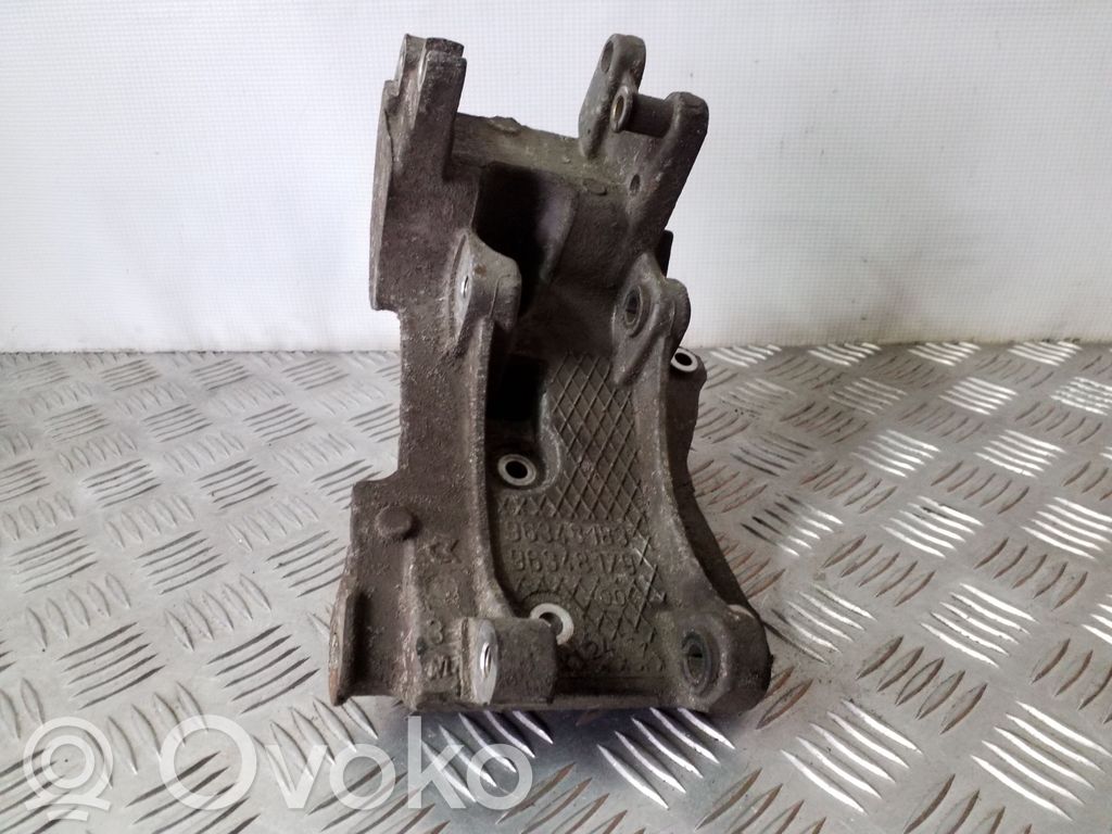 Fiat Ulysse A/C compressor mount bracket 