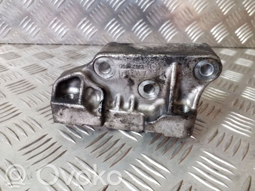 Chrysler Voyager Engine mounting bracket 