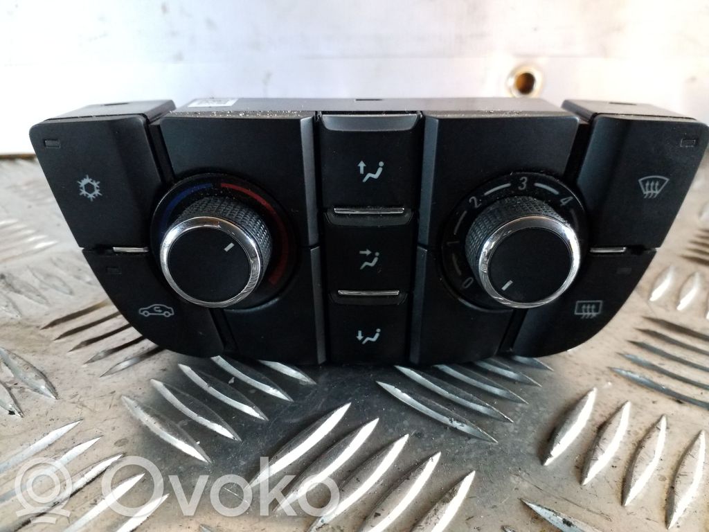Opel Astra J Panel klimatyzacji 