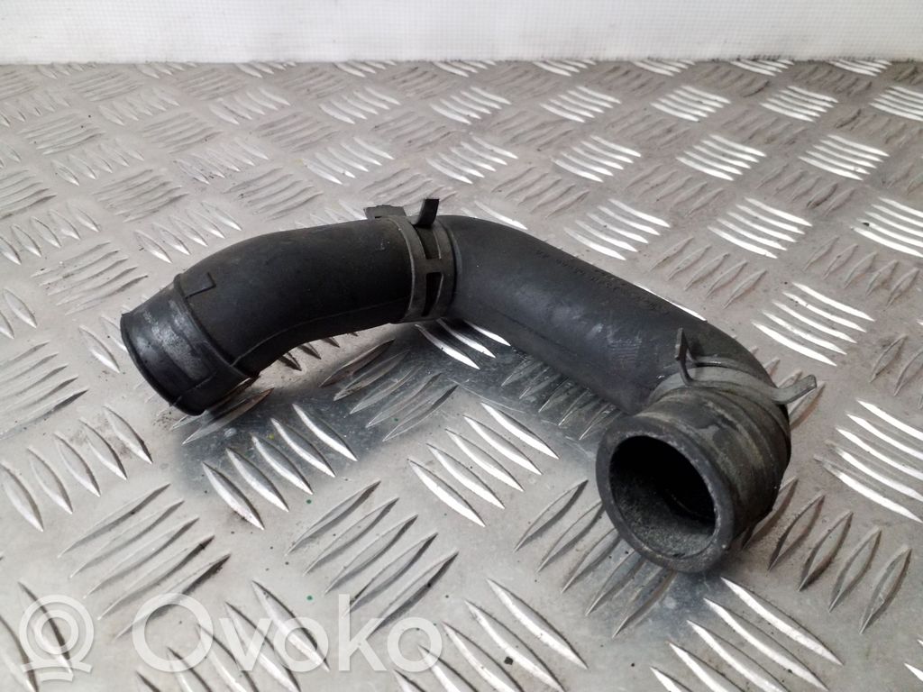 Ford Focus Ventilācijas caurule 