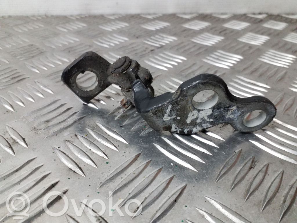 Ford Focus Front door lower hinge 
