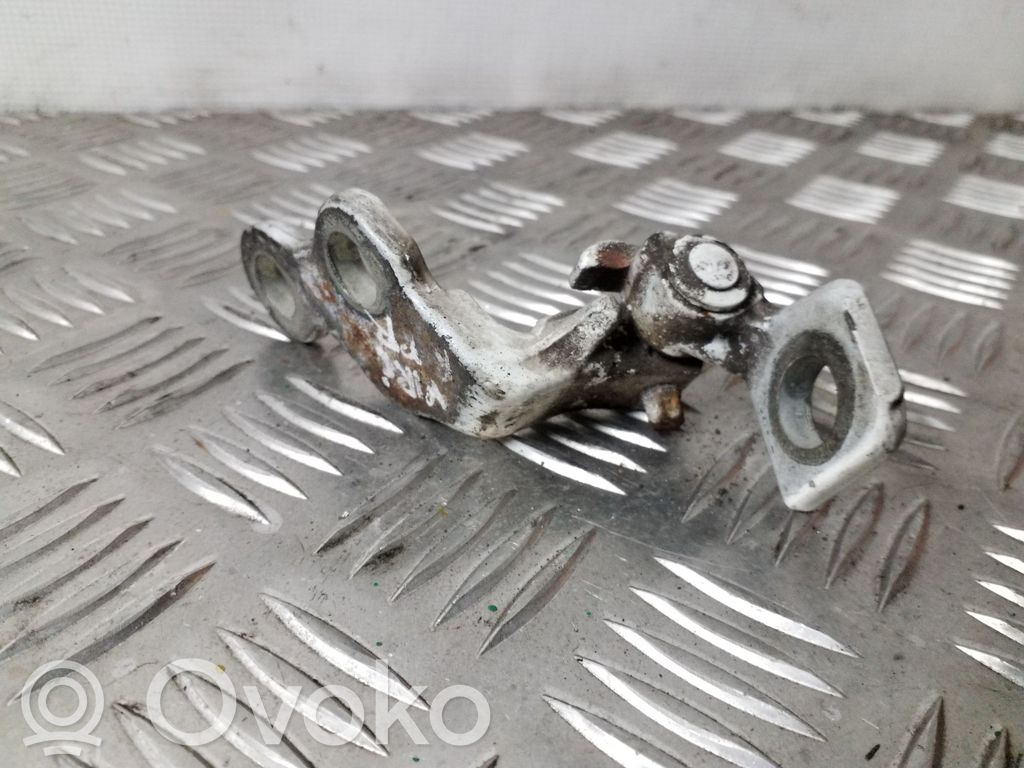 Ford Focus Front door upper hinge 