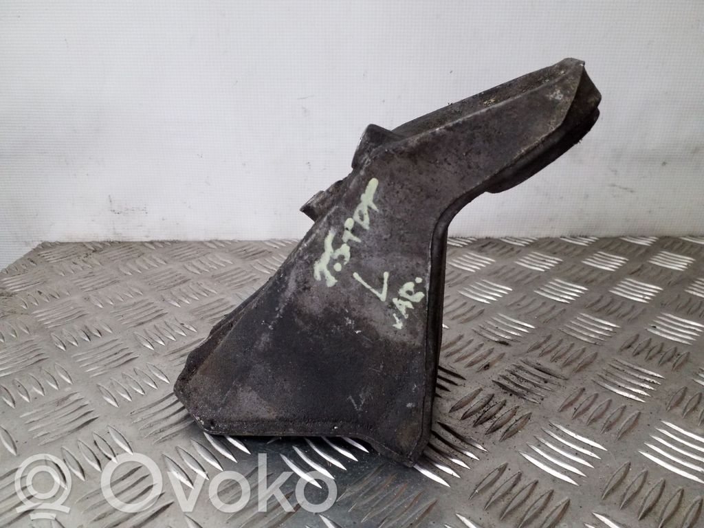 Audi A6 S6 C4 4A Engine mounting bracket 