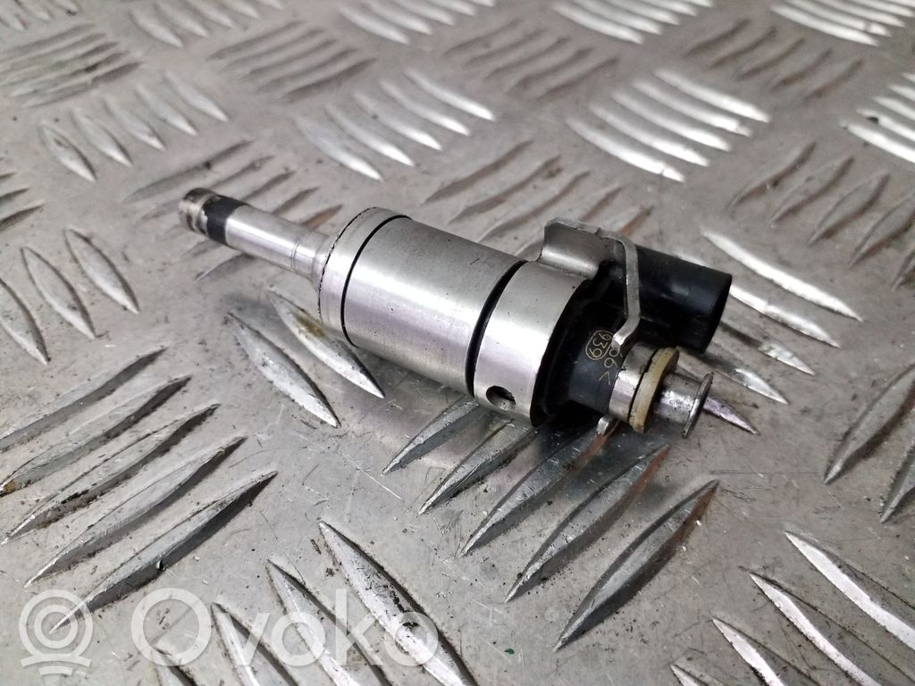 Ford Focus Fuel injector 