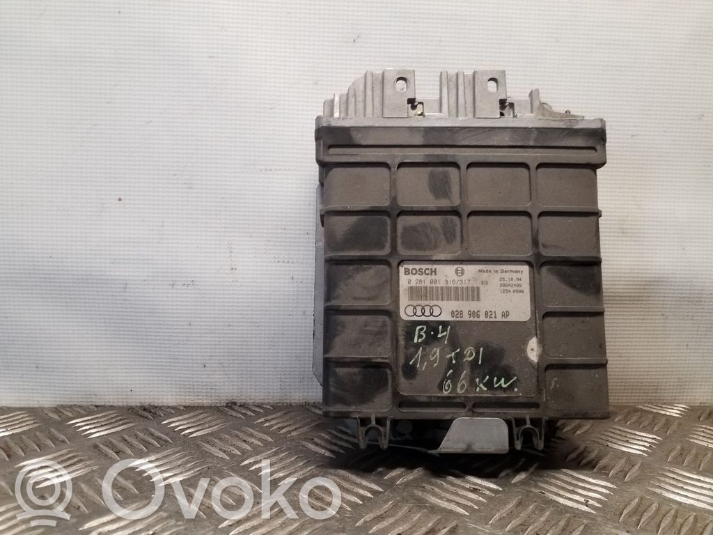 Audi 80 90 S2 B4 Engine control unit/module 