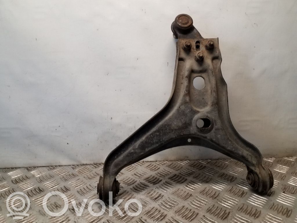 Audi 80 90 S2 B4 Front lower control arm/wishbone 