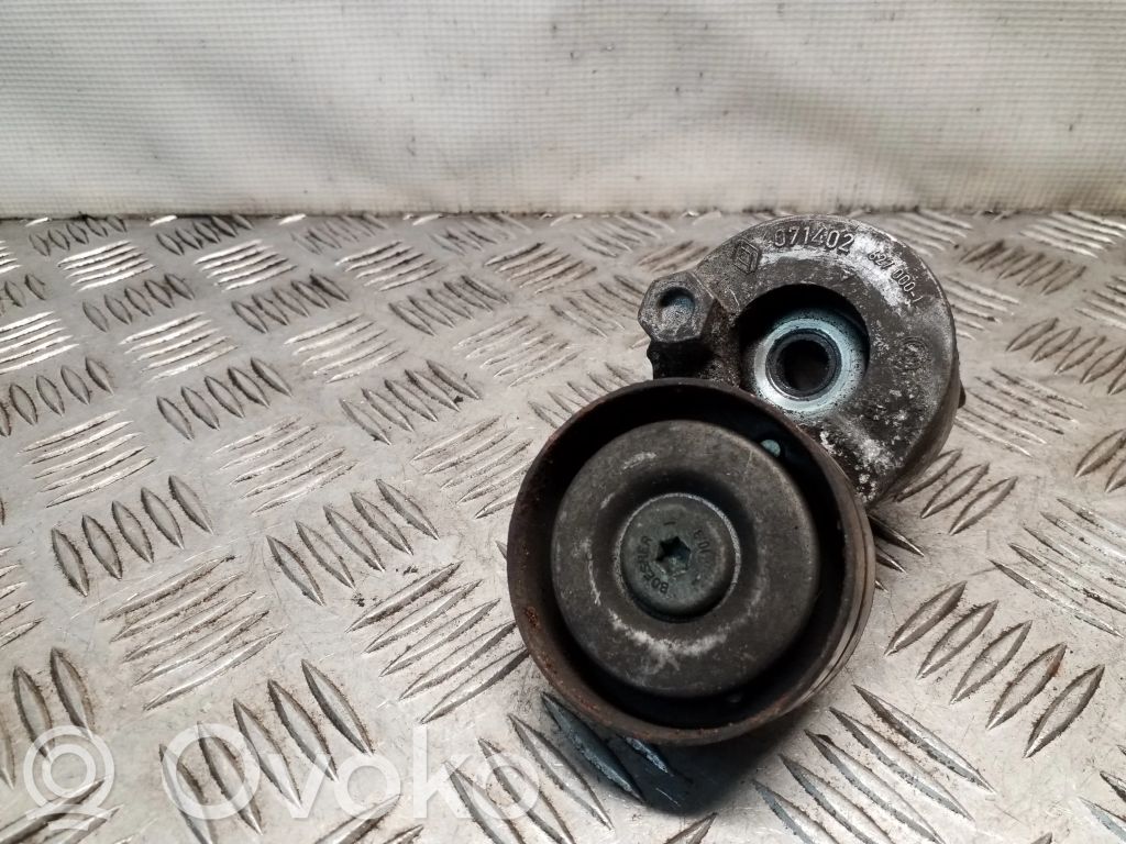 Nissan Primera Diržo įtempėjas 