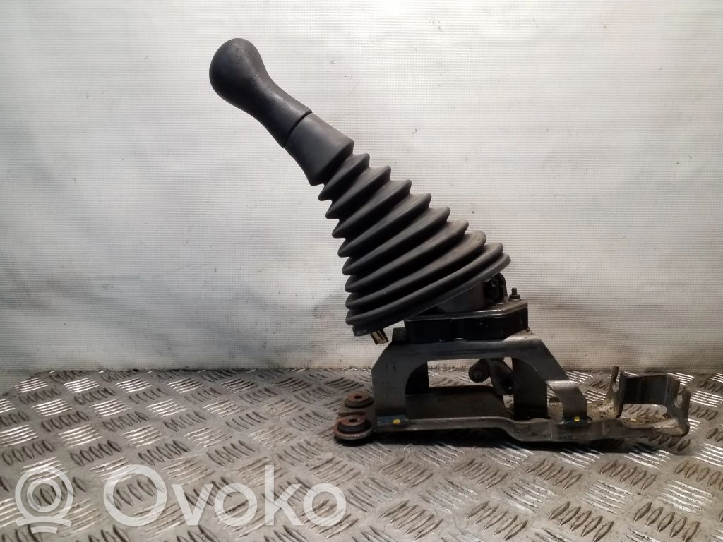 Chrysler Voyager Gear shifter/selector 