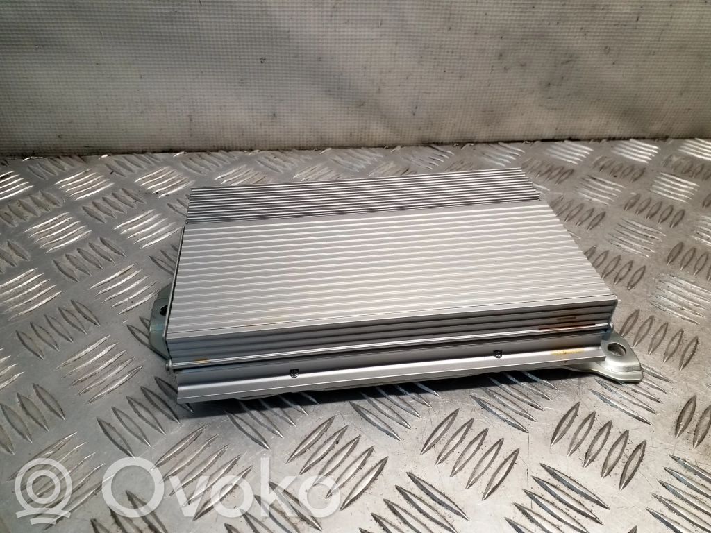 Dodge Nitro Sound amplifier 