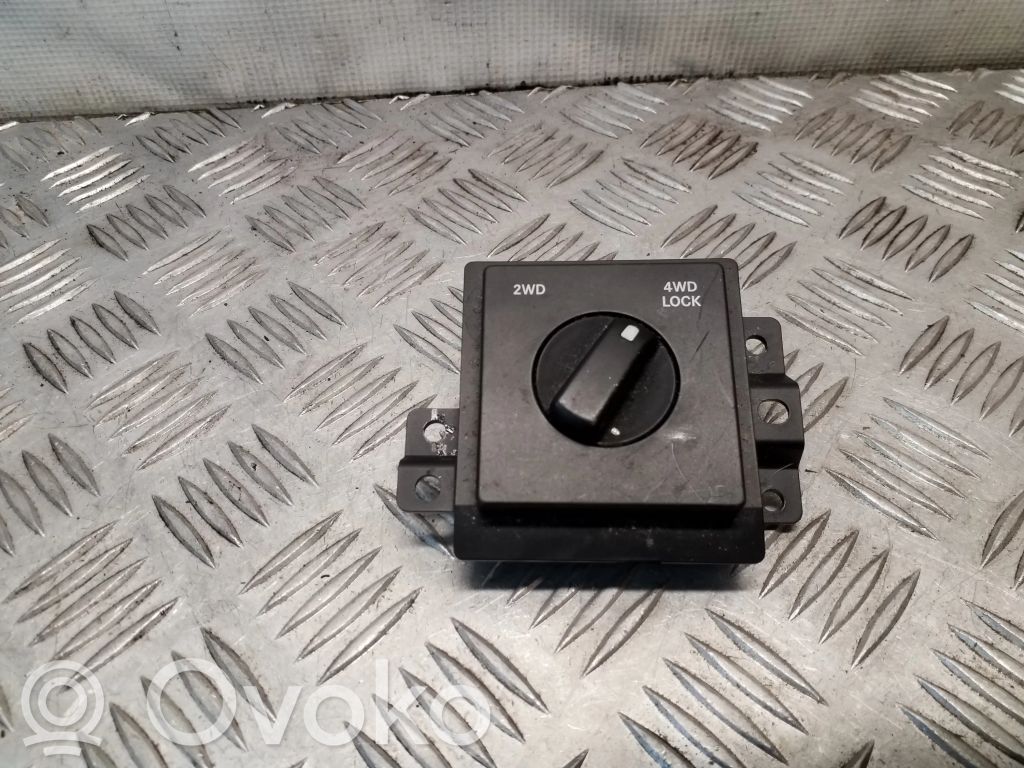 Dodge Nitro Differential lock switch 