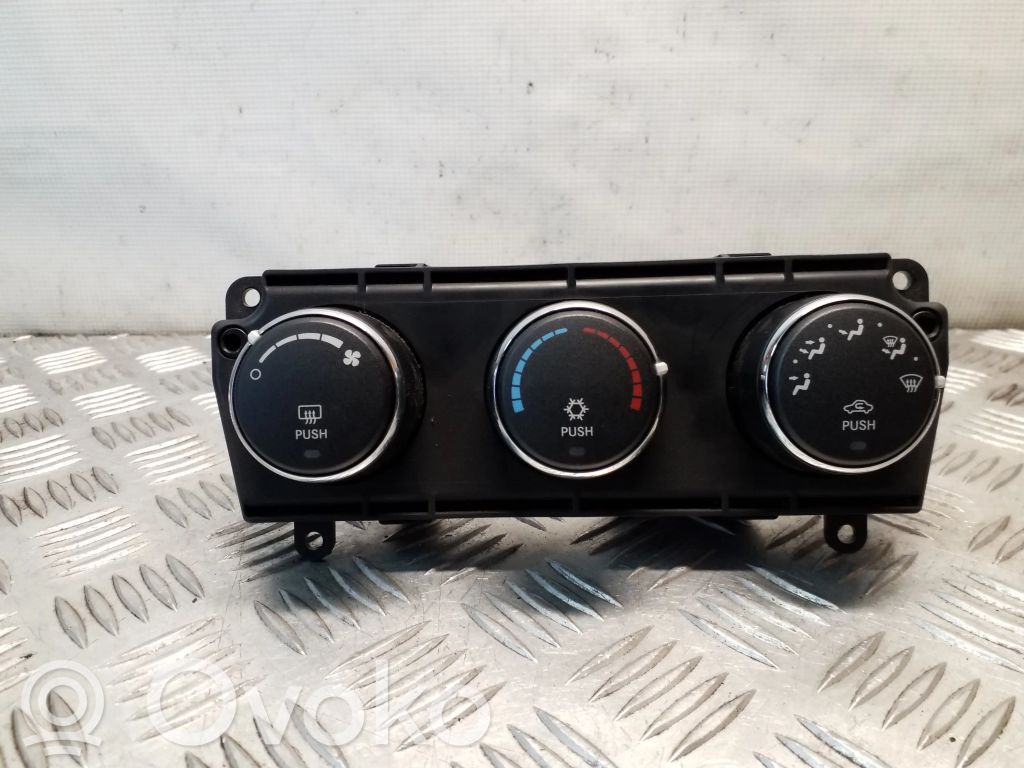 Dodge Nitro Climate control unit 