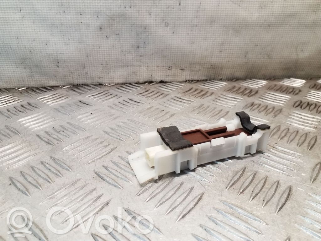 Keyless system antenna