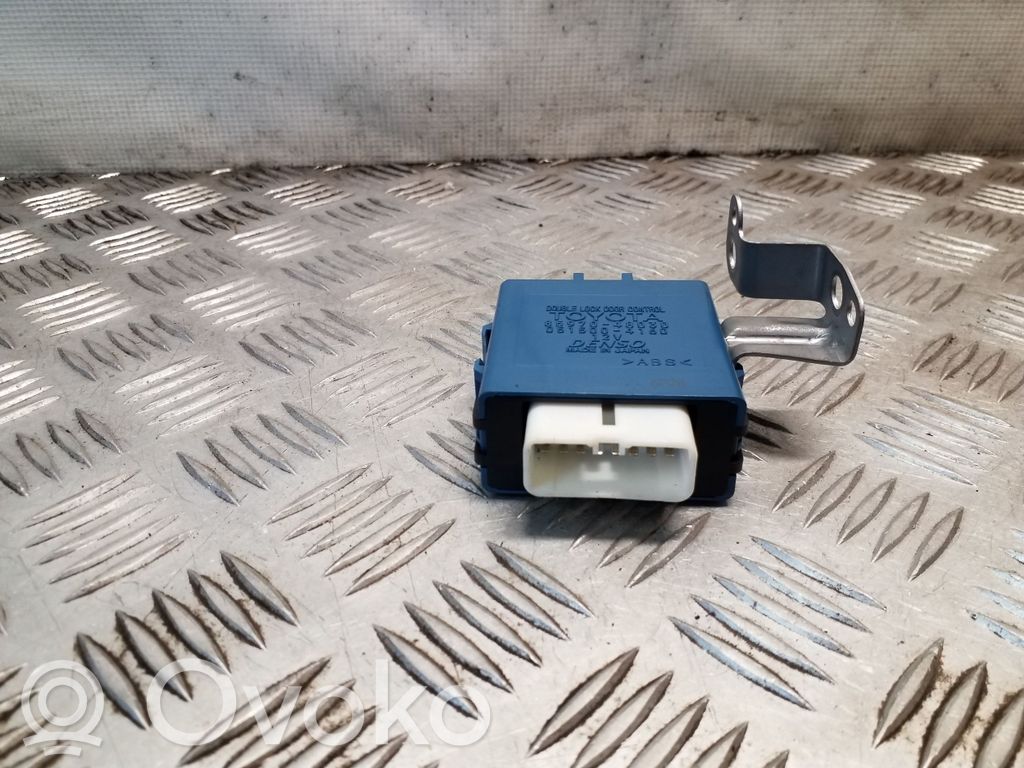 Lexus RX 450H Door central lock control unit/module 