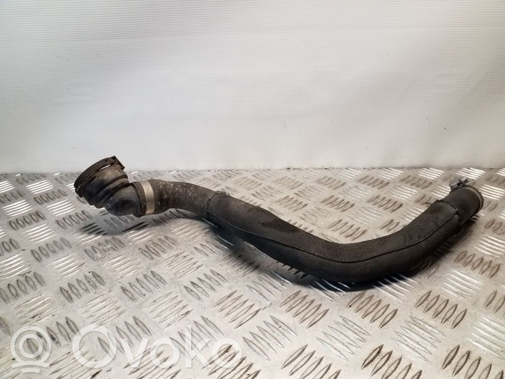 Volvo V40 Engine coolant pipe/hose 