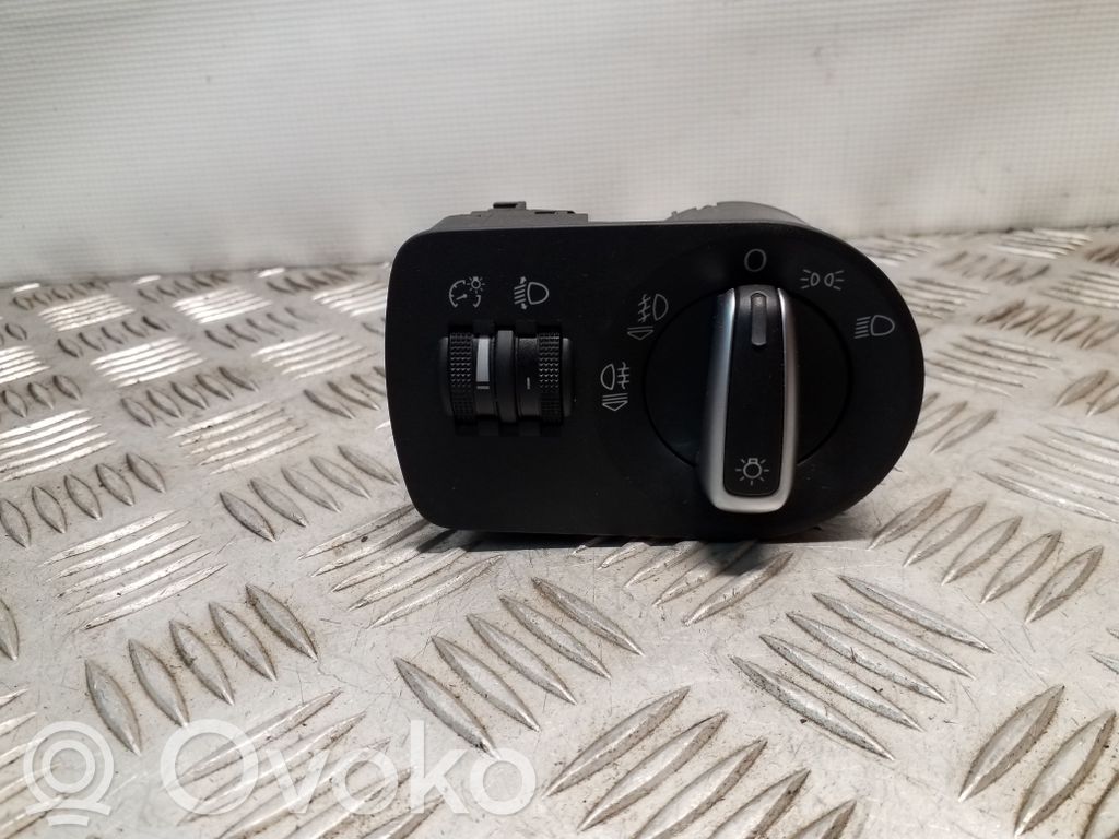 Audi A1 Light switch 