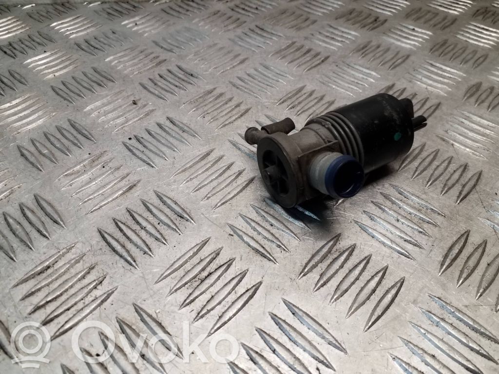 Renault Trafic III (X82) Windscreen/windshield washer pump 
