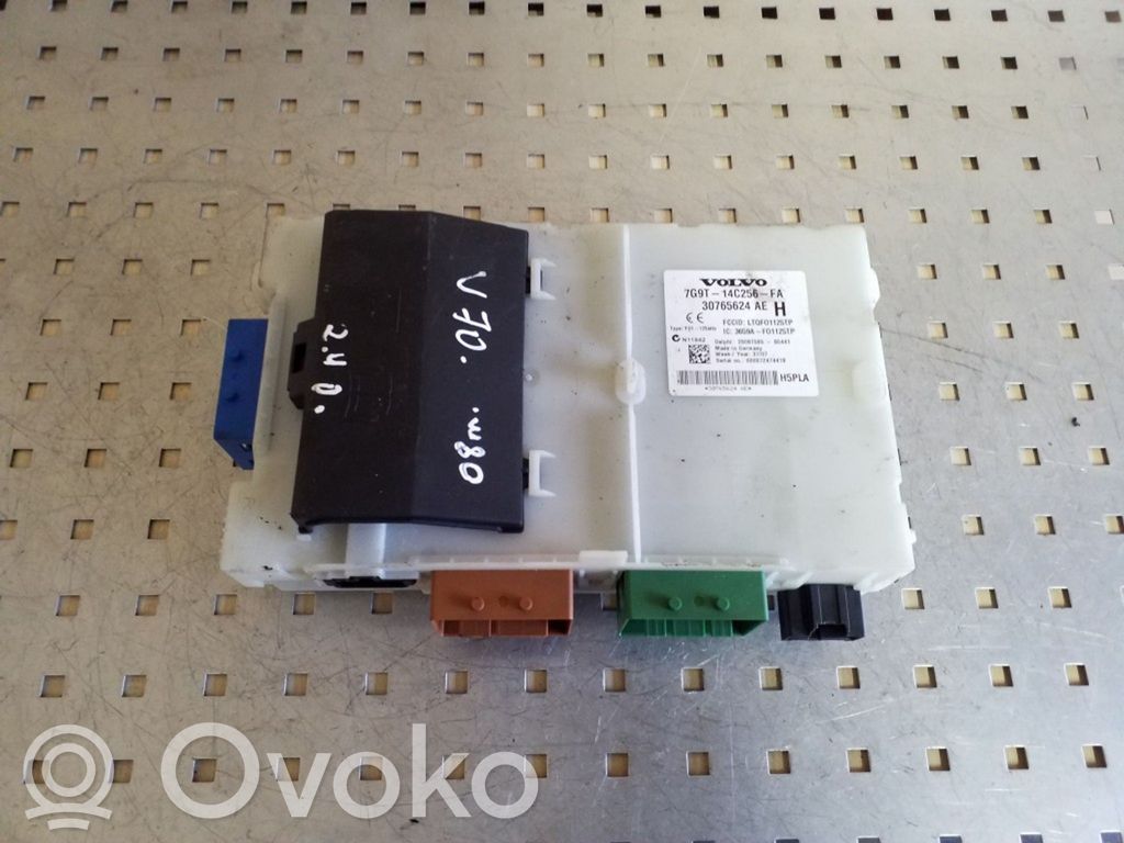 Mukavuusmoduuli   30765624AE