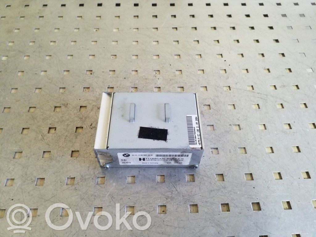 BMW X3 E83 Sound amplifier 