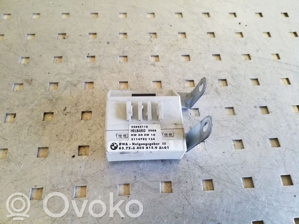 BMW X3 E83 Boîtier module alarme 