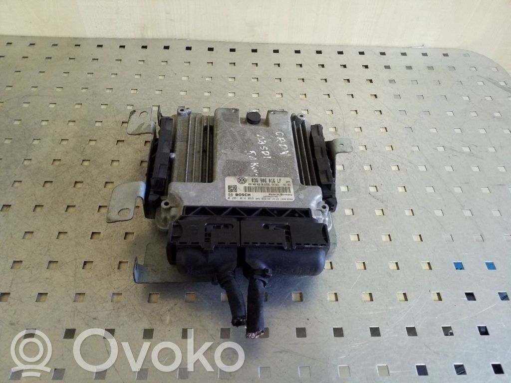 Volkswagen Caddy Engine control unit/module 
