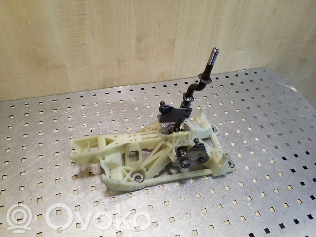 Gear shifter/selector