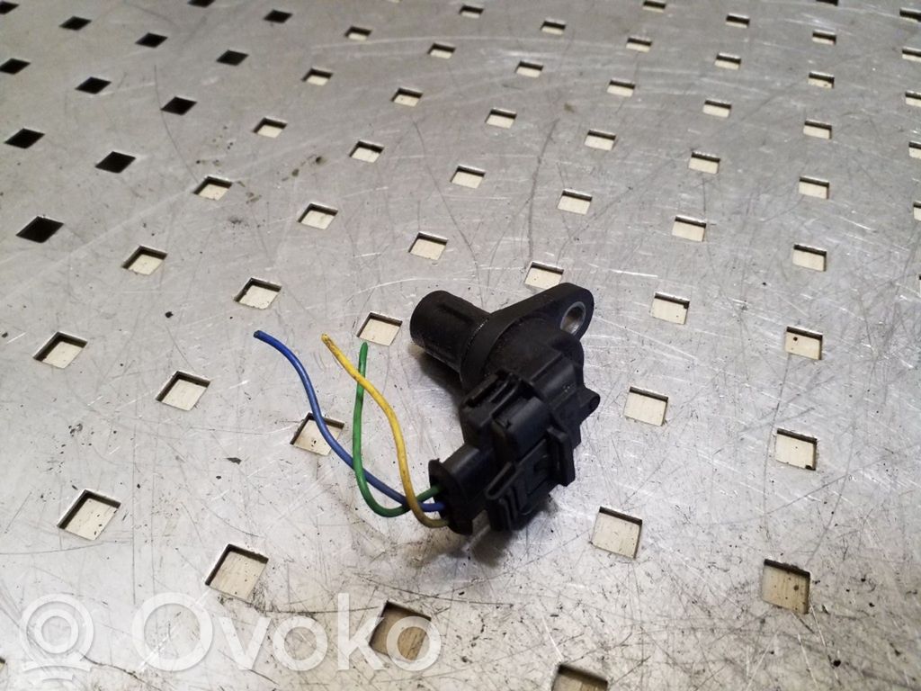 Honda CR-V Camshaft position sensor 
