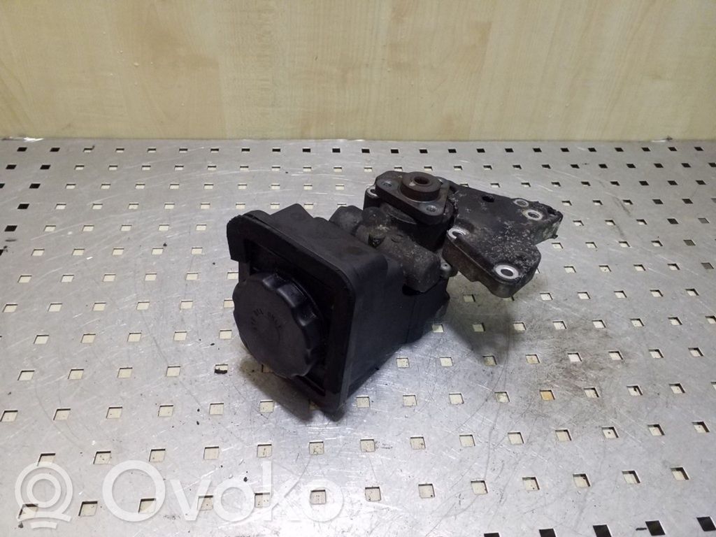 BMW X5 E53 Power steering pump 