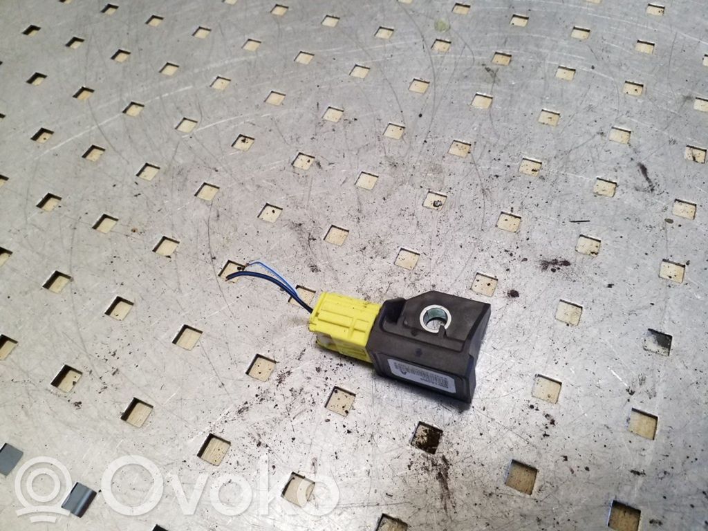 Mitsubishi Pajero Airbagsensor Crashsensor Drucksensor 